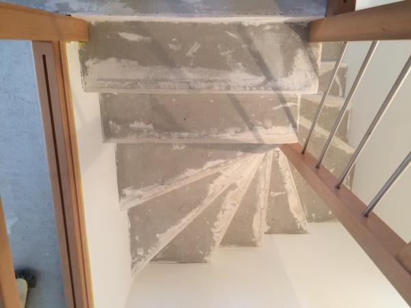 The Hidden Dangers of Tight-Space Staircases: What Homeowners Should Never Compromise On Narrow Treads